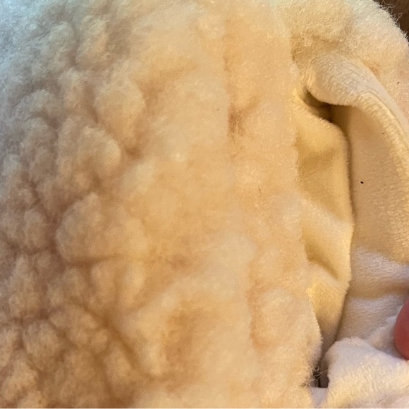 Anthropologie Cream Fuzzy Mittens - Picture 7 of 12